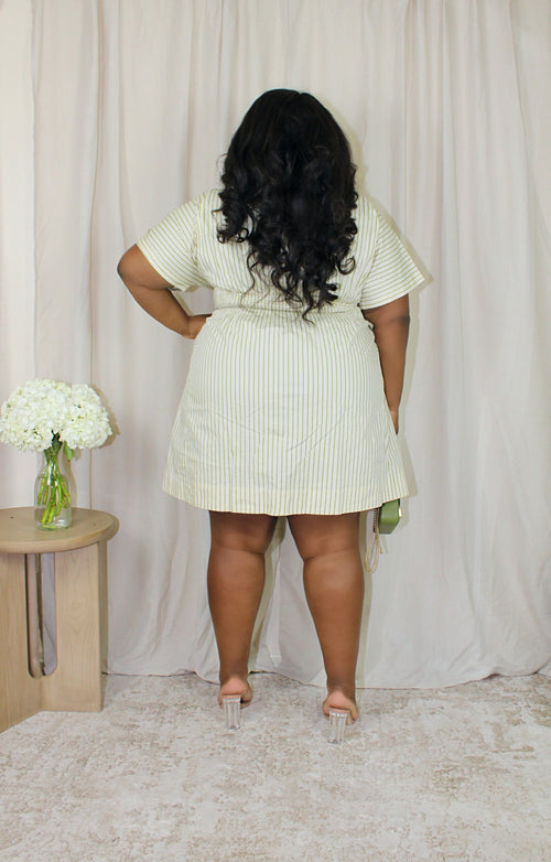 floral maxi dress size 16 Petal and Pup Women's Naira Pleated Maxi Dress