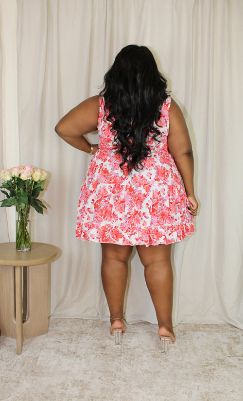 divnoje maxi dress Belle Tiered Maxi Dress Shop our collection for curves at divnoje.com , ., ., ., #divnoje #divnojedoll #plussizeboutique #plussizefashion